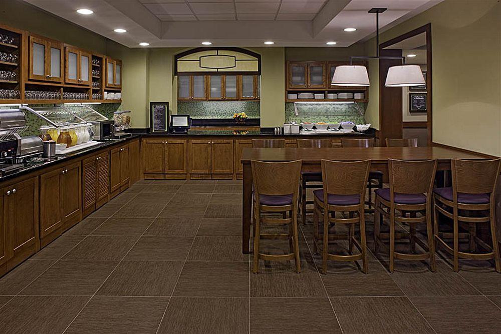 Hyatt Place Atlanta Alpharetta North Point Mall Restaurant photo