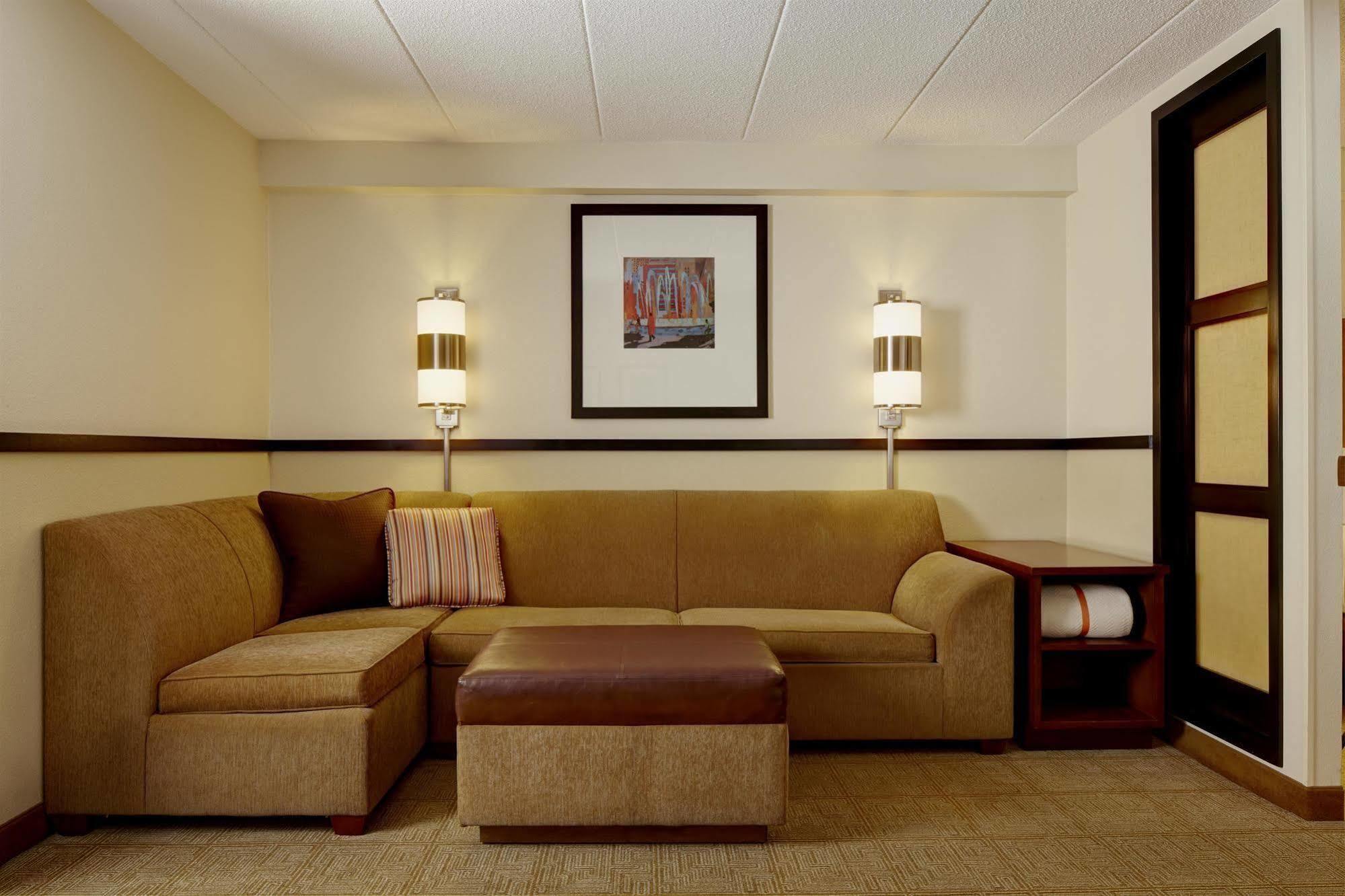 Hyatt Place Atlanta Alpharetta North Point Mall Extérieur photo